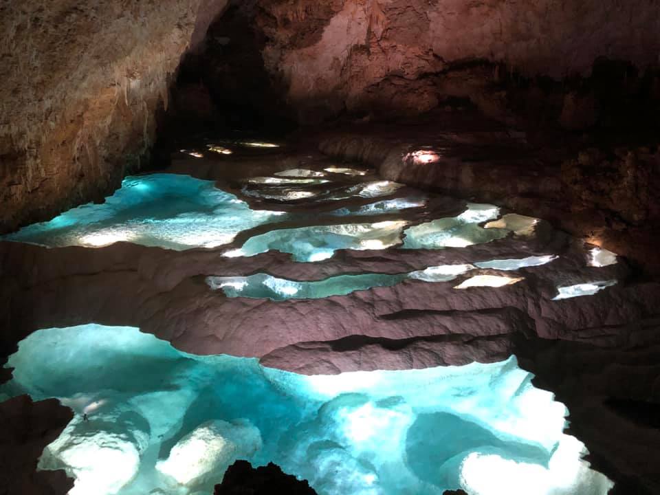 沖永良部島最高峰の洞窟銀水洞