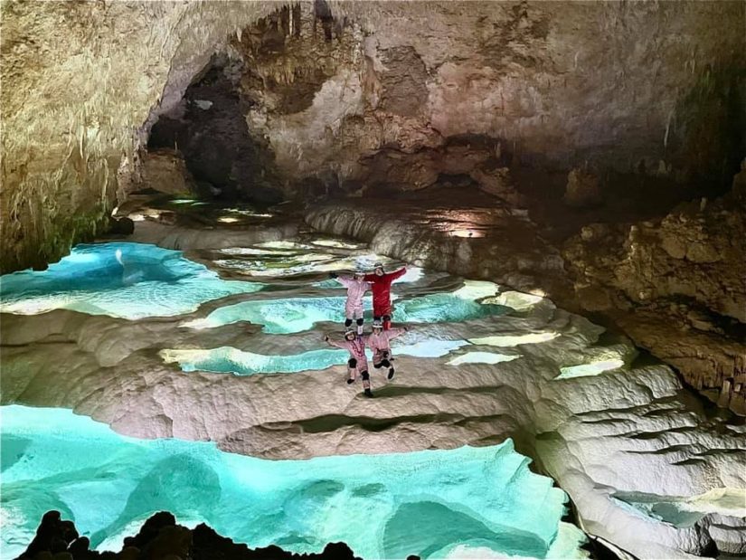 沖永良部島の絶景・銀水洞